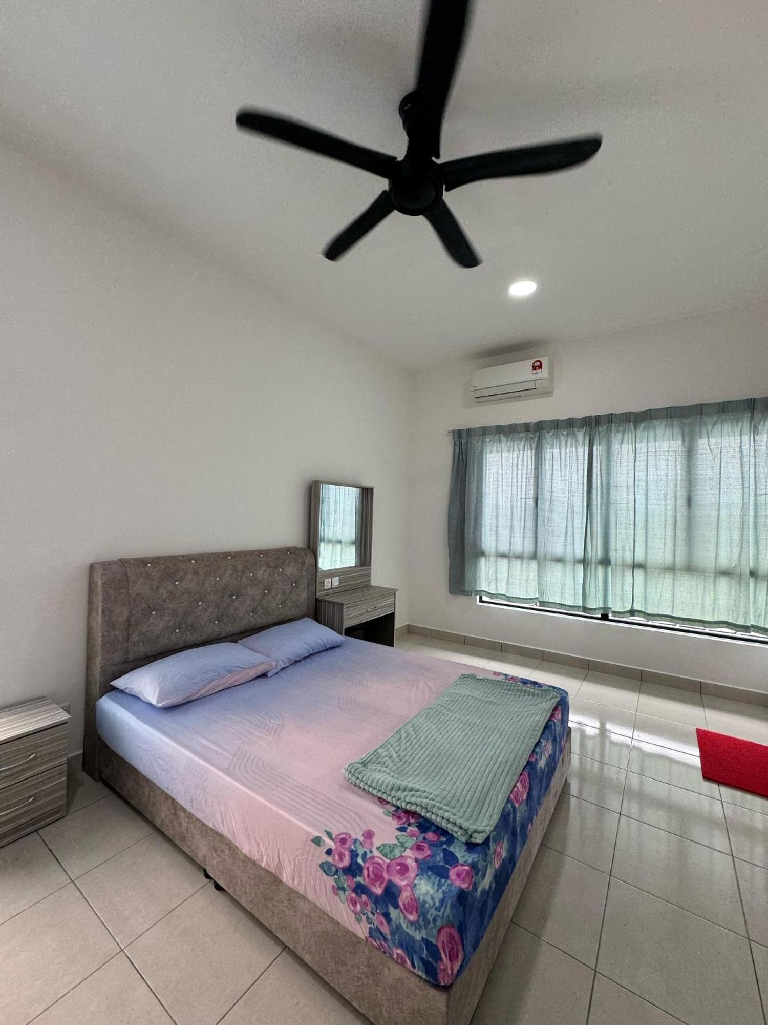 Rimbun Kiara 2 10pax 2 Mins To Highway Rumah percutian